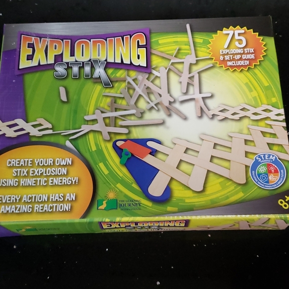 Kid's Exploding Stix - Picture 2 of 3